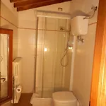 Dreizimmerwohnung Fuer 4 Personen 3 Km Vom Zentru By Interhome Apartamento *