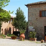 Dreizimmerwohnung Fuer 4 Personen 3 Km Vom Zentru By Interhome Siena