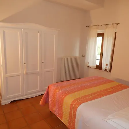 아파트 Dreizimmerwohnung Fuer 4 Personen 3 Km Vom Zentru By Interhome