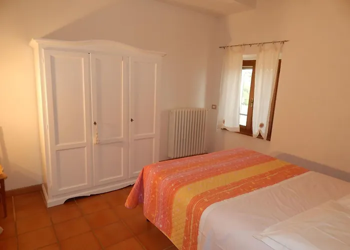 아파트 Dreizimmerwohnung Fuer 4 Personen 3 Km Vom Zentru By Interhome