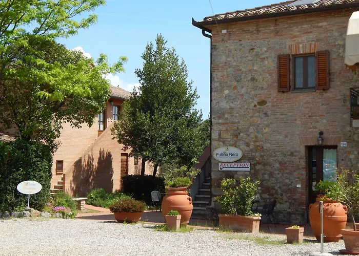 Dreizimmerwohnung Fuer 4 Personen 3 Km Vom Zentru By Interhome Siena