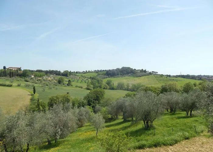 Dreizimmerwohnung Fuer 4 Personen 3 Km Vom Zentru By Interhome