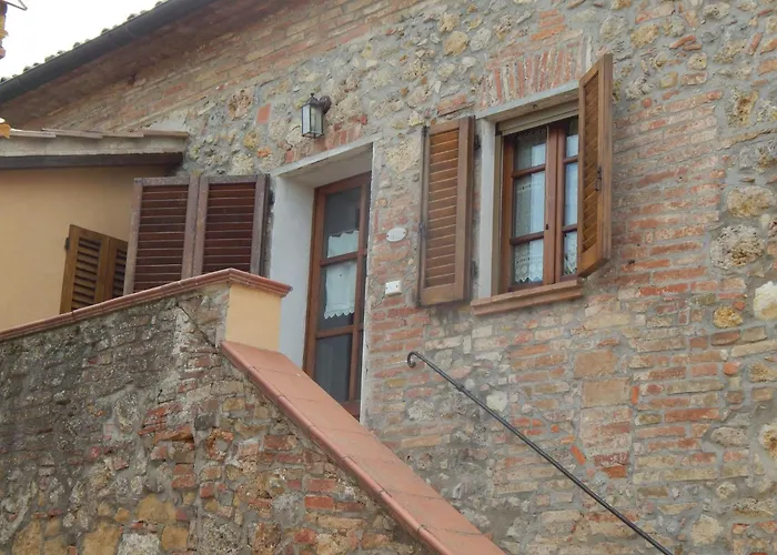 Dreizimmerwohnung Fuer 4 Personen 3 Km Vom Zentru By Interhome Appartement Siena